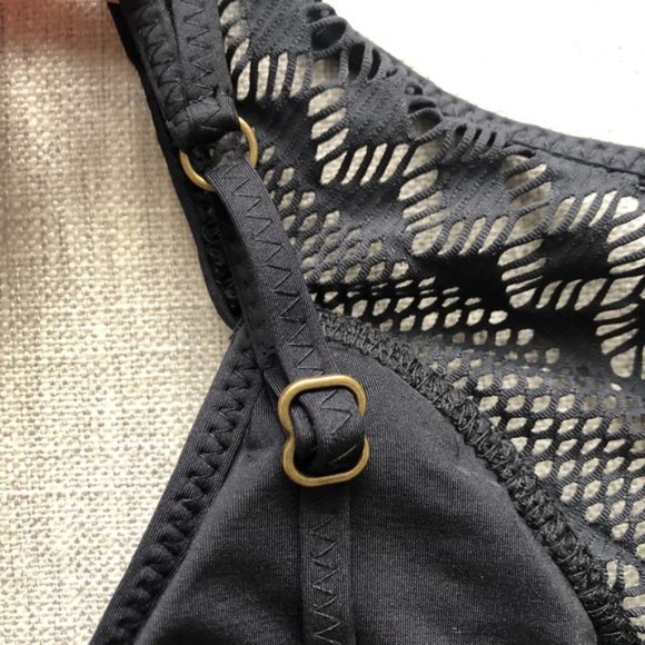 Becca Swim Savannah Crochet High Neck One Piece (size S) NWT - Picture 6 of 7